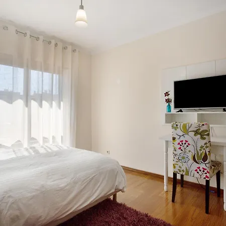 Apartament T0 Grota