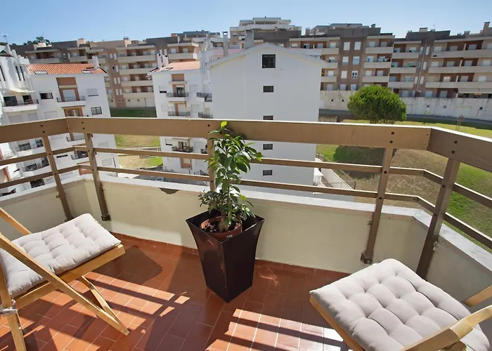 T0 Grota アパート