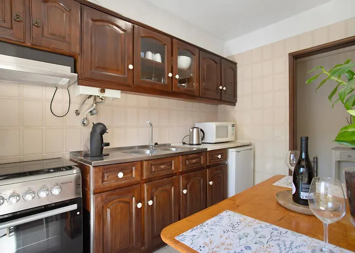 T0 Grota アパート